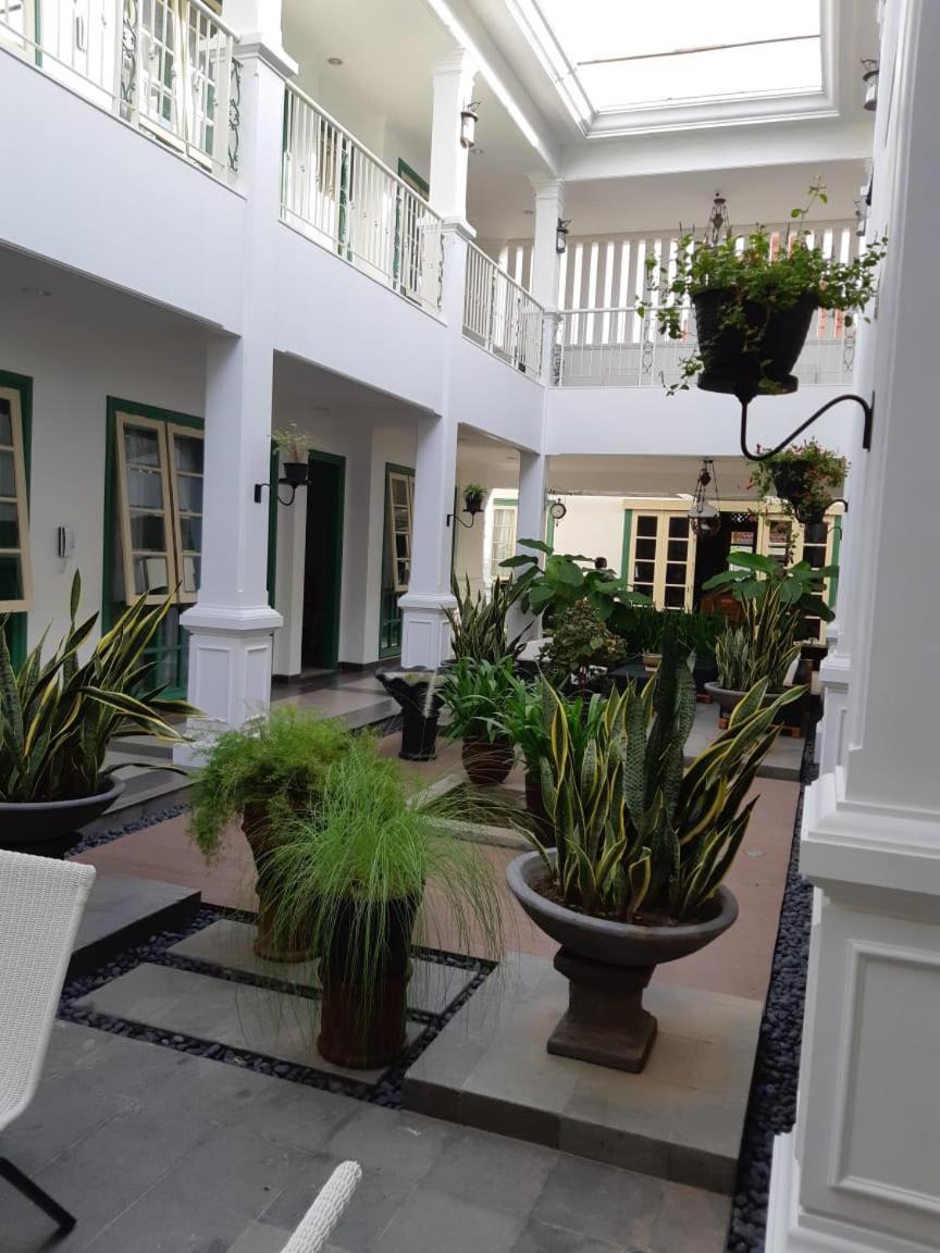 Rumah Jawa Guest House  Yogyakarta Luaran gambar